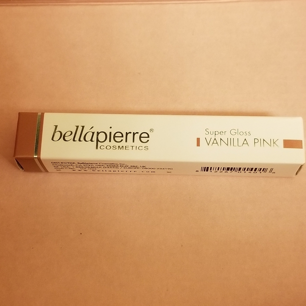 Lip gloss* - Picture 2 of 2